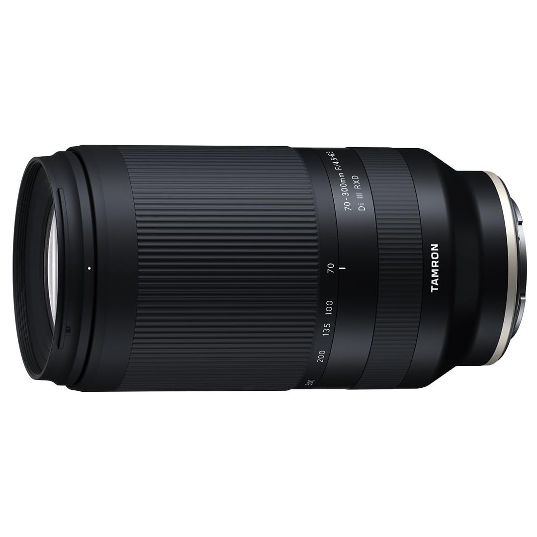 TAMRON 70-300mm F/4.5-6.3 Di III RXD